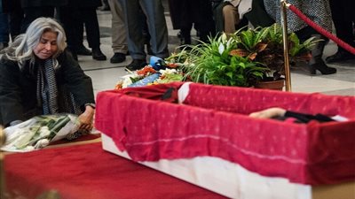 سيدة تعود للحياة داخل نعشها في حادثة غريبة بالتشيك.. تعرف على التفاصيل