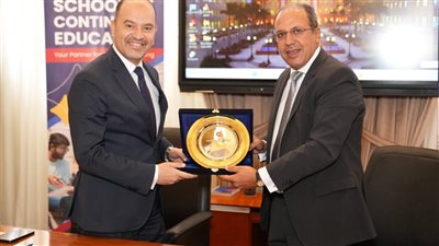 الجامعة البريطانية في مصر توقع بروتوكول تعاون مع المعهد المصرفي المصري