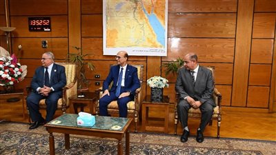 رئيس جامعة أسيوط يستقبل رئيس محكمة الاستئناف لبحث سبل التعاون المشترك