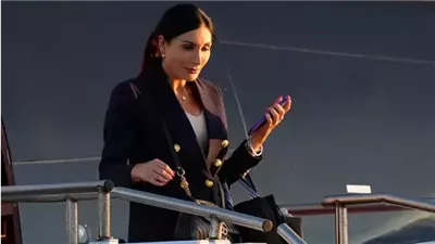 «لورا لومر»: الناشطة اليمينية المثيرة للجدل ودورها في معاداة المسلمين