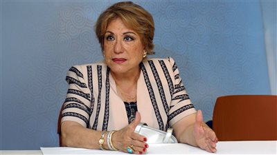 أبرزهم محمد رياض ورانيا محمود ياسين .. النجوم في جنازة سميحة أيوب (فيديو وصور)