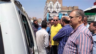 حملات تفتيشية لمتابعة انضباط سيارات السرفيس والتاكسي بالفيوم |صور