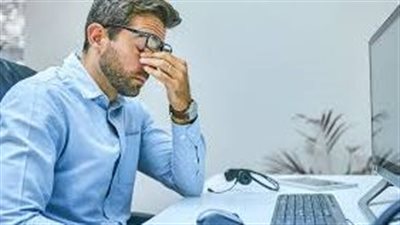 كيف تحمي عينيك أثناء التحديق في الشاشة طوال اليوم ؟