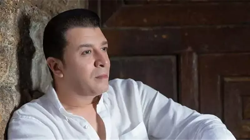 الفنان مصطفى كامل