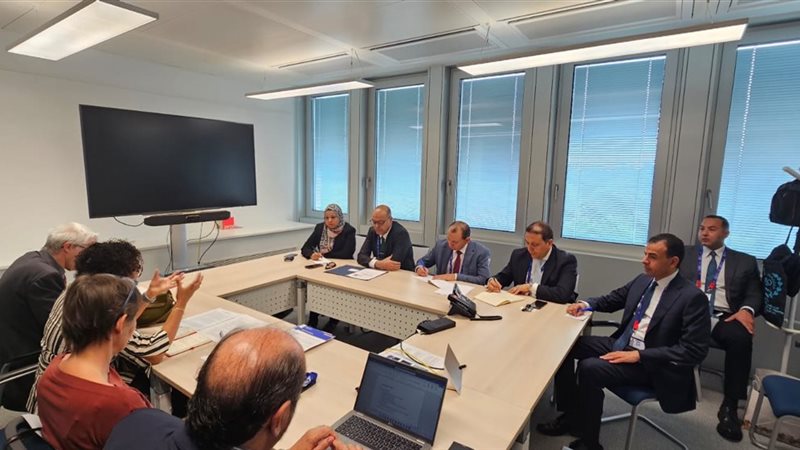 وزير العمل في جنيف