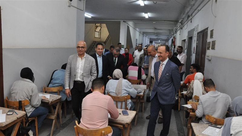 رئيس جامعة عين شمس
