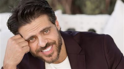 بعد أنباء ارتباطه بمها الصغير.. طارق صبري: 