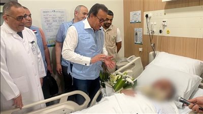وزير الصحة يتفقد الحالة الصحية للحجاج المصريين في مستشفيات المدينة المنورة