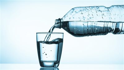 المياه الغازية: هل هي بديل صحي أم تهديد خفي لصحتك؟