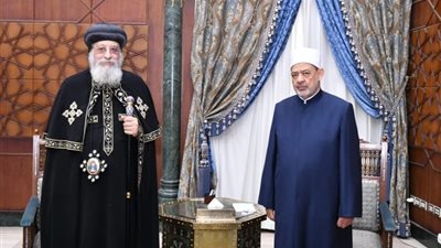 البابا تواضروس الثانى مهنأ شيخ الأزهر بالعيد: نصلى من أجل جهودكم في نشر الوعى