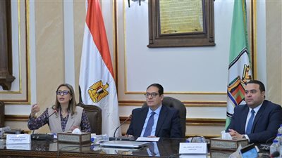 سامي عبدالصادق: الحفاظ على الهوية البصرية لجامعة القاهرة يعكس عراقة تاريخها 