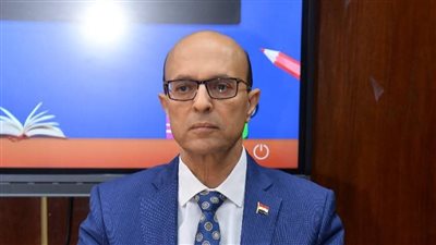 رئيس جامعة أسيوط يلتقي شباب الأطباء بمستشفى الإصابات ويتخذ إجراءات |صور