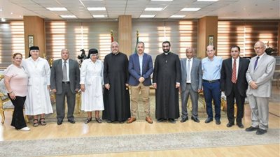 محافظ الشرقية يستقبل وفداً كنسياً لتقديم التهنئة بمناسبة قرب حلول عيد الأضحى 