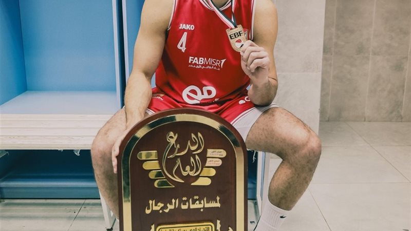 إيهاب أمين