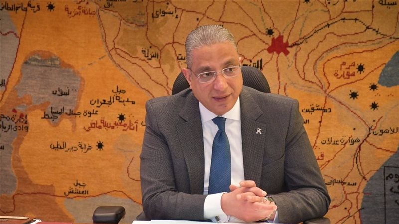 الدكتور احمد الانصاري