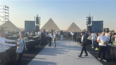 بحضور مدبولي وعدد من الوزراء..آخر استعدادات إطلاق خدمة الـ5G تحت سفح الأهرامات