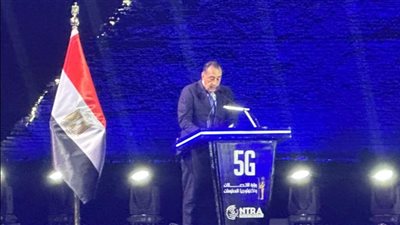 مدبولي بحفل إطلاق خدمات الـ5G: الدولة وضعت رؤية استراتيجية لبناء مصر الرقمية