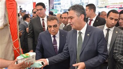 وزير التموين: لدينا 1060 منفذًا من الجمعيات الاستهلاكية لخدمة المصريين|فيديو 