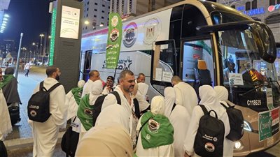 وزيرة التضامن تتابع خطة تصعيد حجاج الجمعيات الأهلية إلى عرفات