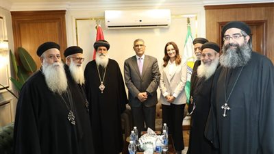 محافظ الجيزة يستقبل وفود الكنائس للتهنئة بعيد الأضحى المبارك