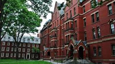 ترامب يمنع طلاب هارفارد الأجانب..  تصعيد خطير يهدد مستقبل التعليم الدولي