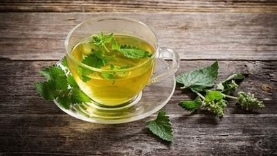 مفعوله أشبه بالسحر.. ماذا يفعل شاي البقدونس بجسمك؟