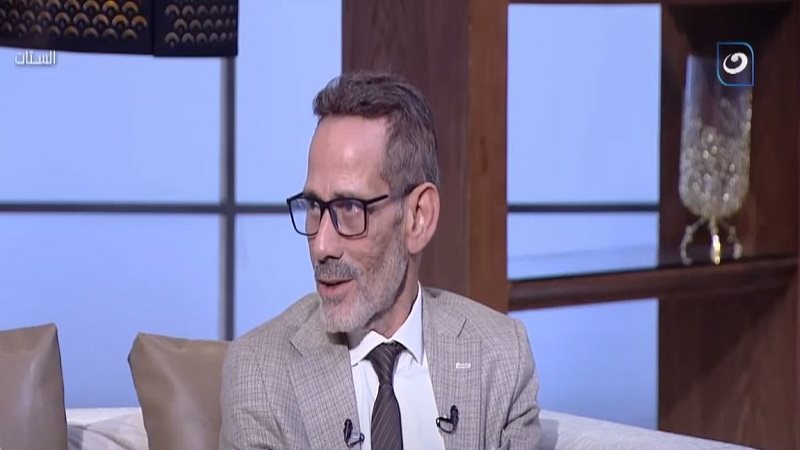 الفنان محمود عزب