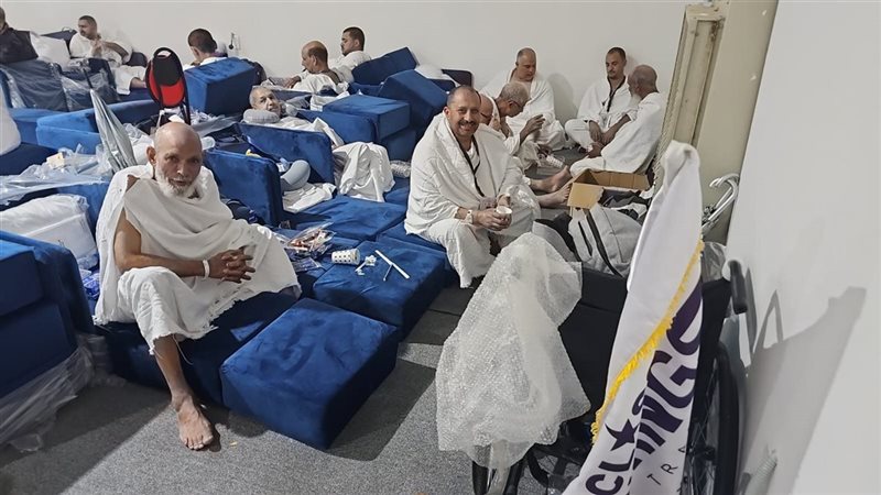 جانب من الحجاج بمخيمات