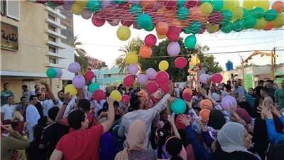 فرحة عيد الأضحى تملأ الشوارع.. والمواطنون يؤدون الصلاة في الساحات|فيديو