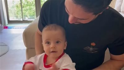 الأمير حسين يشارك مقطع فيديو طريف لإبنته الأميرة إيمان تشجع المنتخب الأردني