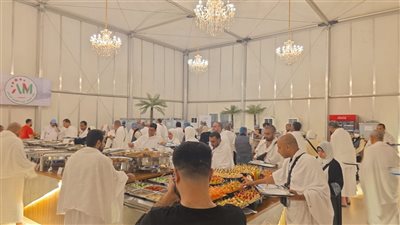 عضو العليا للحج عن منى: مخيمات مكيفة للحجاج و3 وجبات يوميًا  