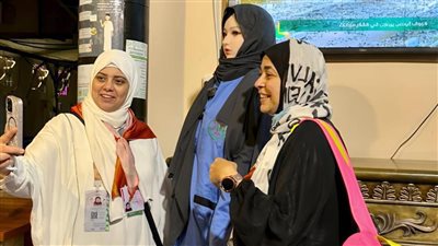 روبوتات “نواف ونورة” تستقبل حجاج الـ5 نجوم المصريين في مشعر منى
