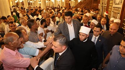 عيد الأضحى.. وزير الأوقاف يشهد صلاة الجمعة بمسجد الإمام الحسين بالقاهرة