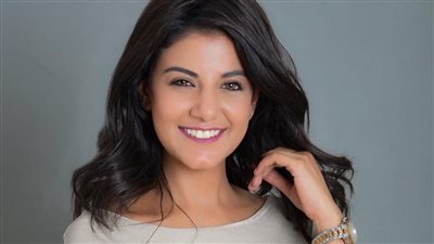 ياسمين علي تهنئ جمهورها بأغنية «إهداء» في أول أيام عيد الأضحى