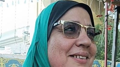 سيدة تذبح وتوزع اللحوم  في أول أيام عيد الأضحى  2025