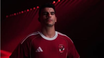 من350 ألف لـ 10ملايين جنيه.. كم يدفع الأهلي للضرائب عن صفقة زيزو؟