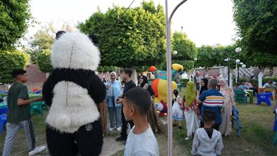 بالتنورة والباندا.. احتفالات أهالي لأسيوط في ثاني أيام عيد الأضحي المبارك|صور