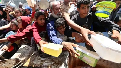 عسكرة الغذاء في غزة: الاحتلال يستخدم التجويع كسلاح ضد المدنيين