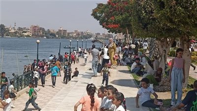 بهجة العيد تزين القناطر الخيرية وبنها.. اقبال كثيف على الحدائق وكورنيش النيل 