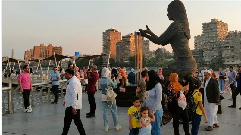 أجواء احتفالات المصريين