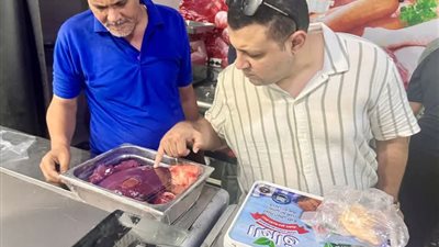 ضبط 80 كيلو أغذية غير صالحة وتحرير 8 محاضر في بنى سويف 