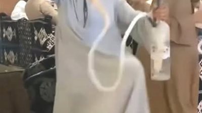 تشميع كافيتريا في البلينا بسوهاج بعد تداول فيديو لطفل يتناول الشيشة