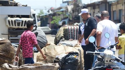 ثالث أيام عيد الأضحى..  حملات مكثفة لمجابهة فارزي القمامة ببورفؤاد 