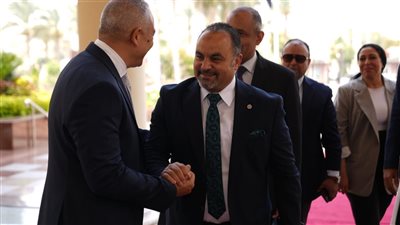 شراكة استراتيجية بين 