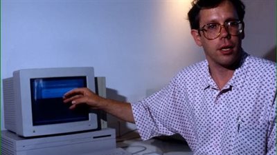 بعد رحيله..معلومات عن  بيل أتكينسون ..مبتكر واجهات أبل الرسومية 