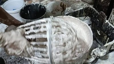 حملة مكبرة تضبط مصنعًا غير مرخص وتُحيل منتجات فاسدة للفحص بشبرا