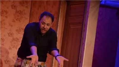 محمد علي رزق يعلن توقف تقديم عروض مسرحية في يوم وليلة