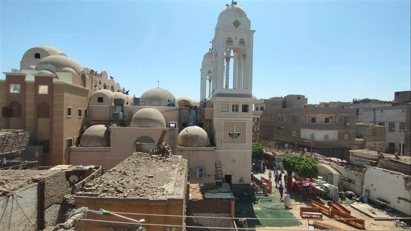 جانب من الحريق