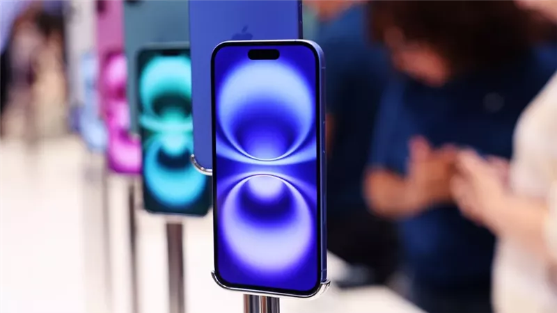 هاتف iPhone 19