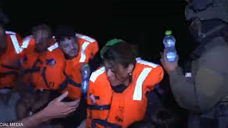 نشطاء سفينة مادلين